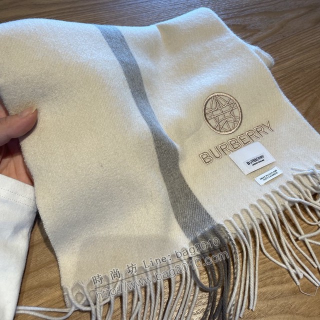 Burberry新款重磅水波紋羊絨圍巾 巴寶莉2021情侶款款純色圍巾  mmj1086